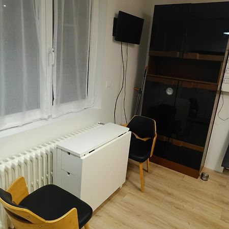 Studio Quartier Hopital Et Universite Льо Ман Екстериор снимка